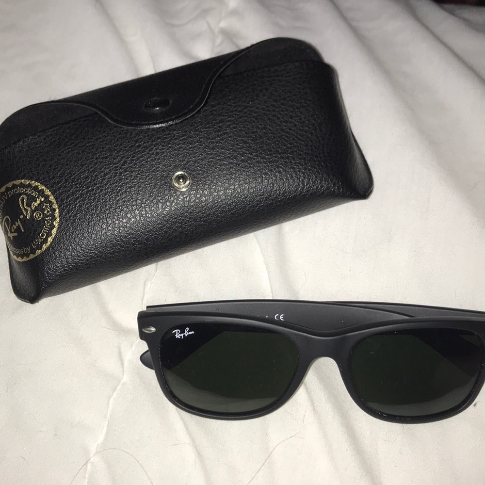 Wayfarer Ray Bans